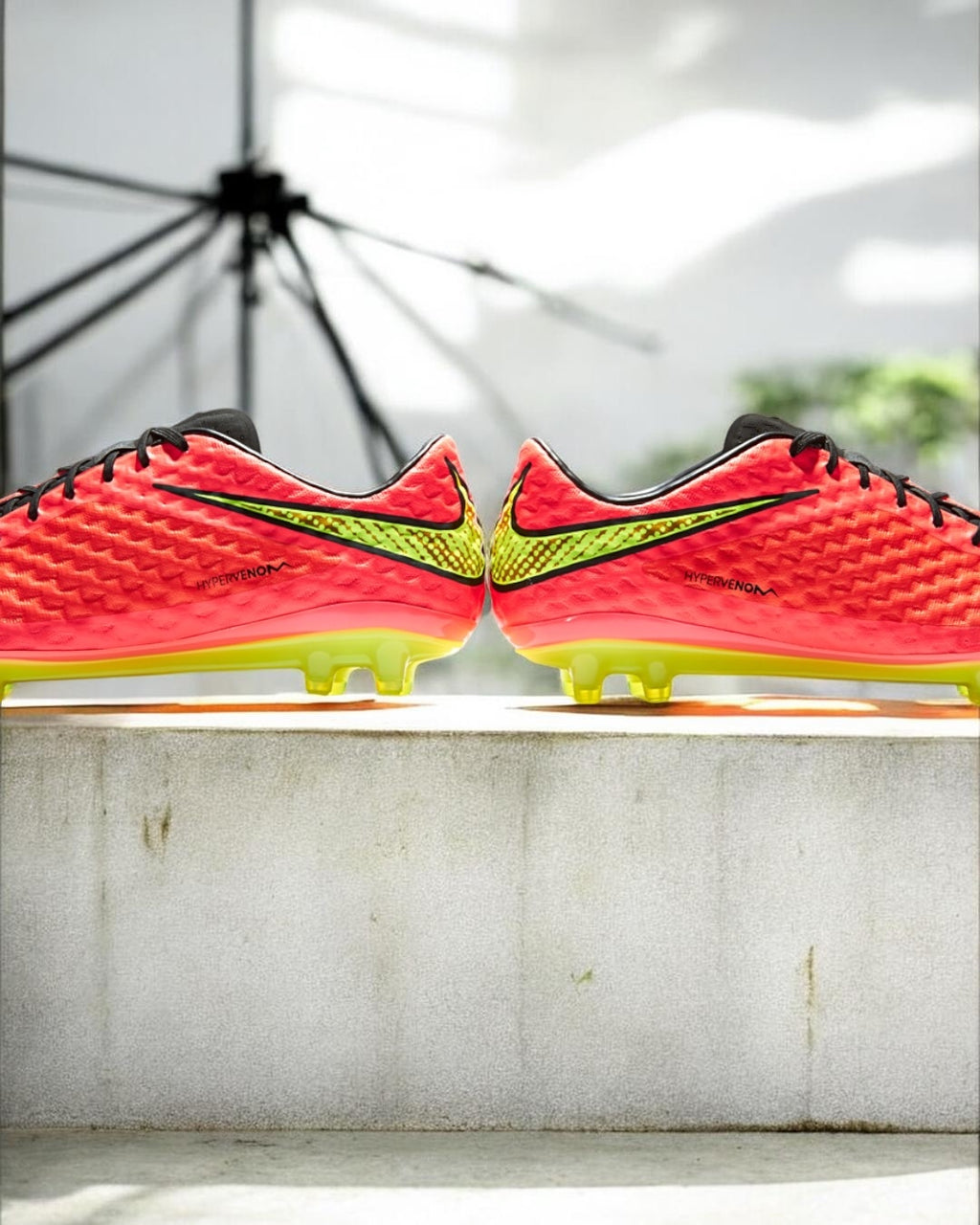 NIKE HYPERVENOM PHANTOM RED/BLACK FG