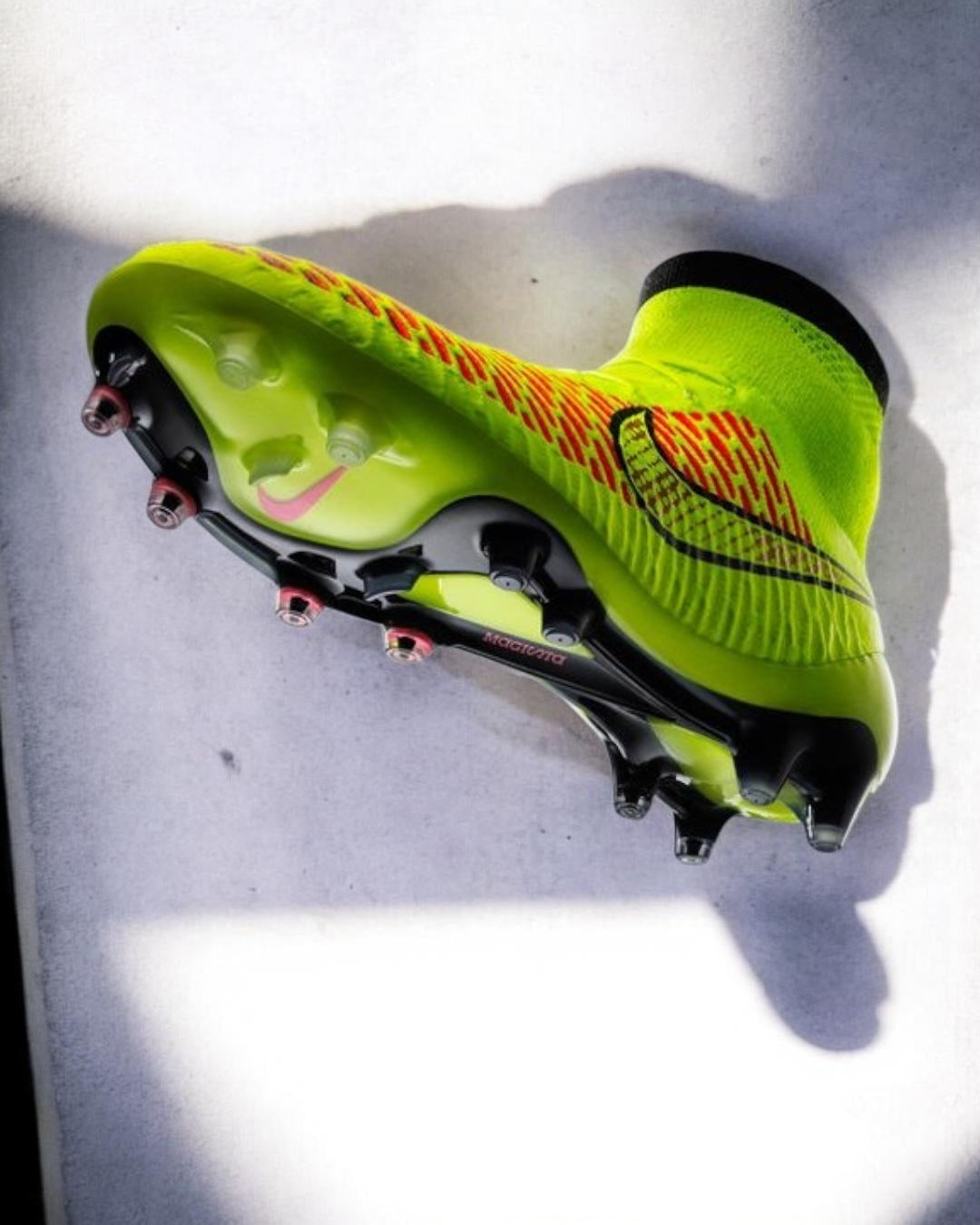 NIKE MAGISTA NEON ELITE FG