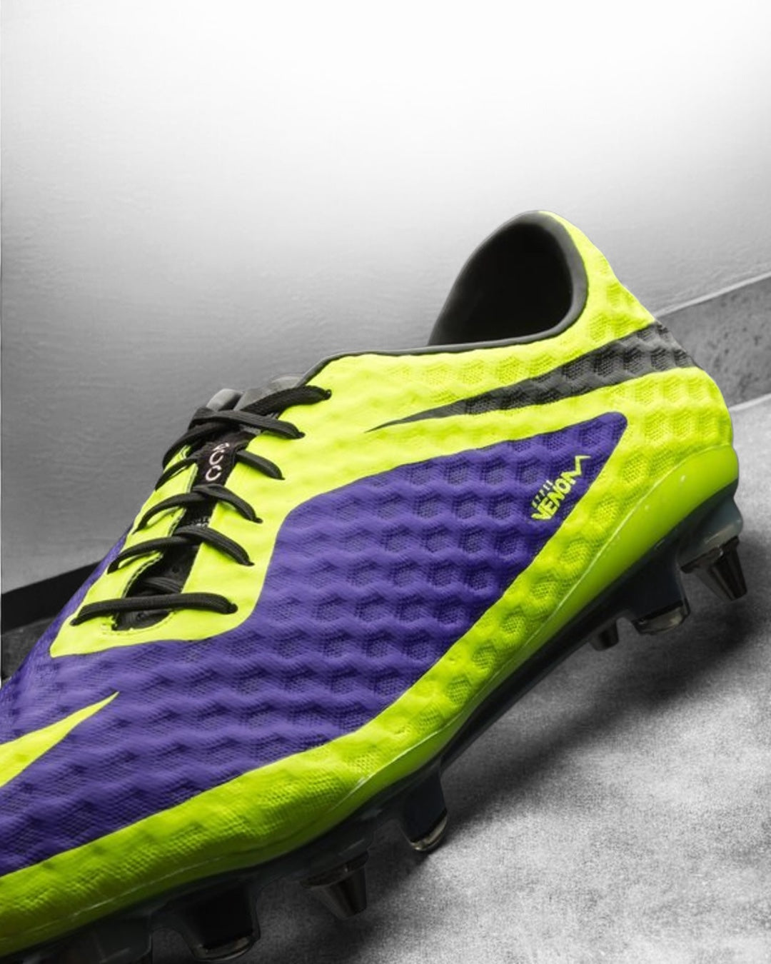 NIKE HYPERVENOM PHANTOM PURPLE VOLT FG