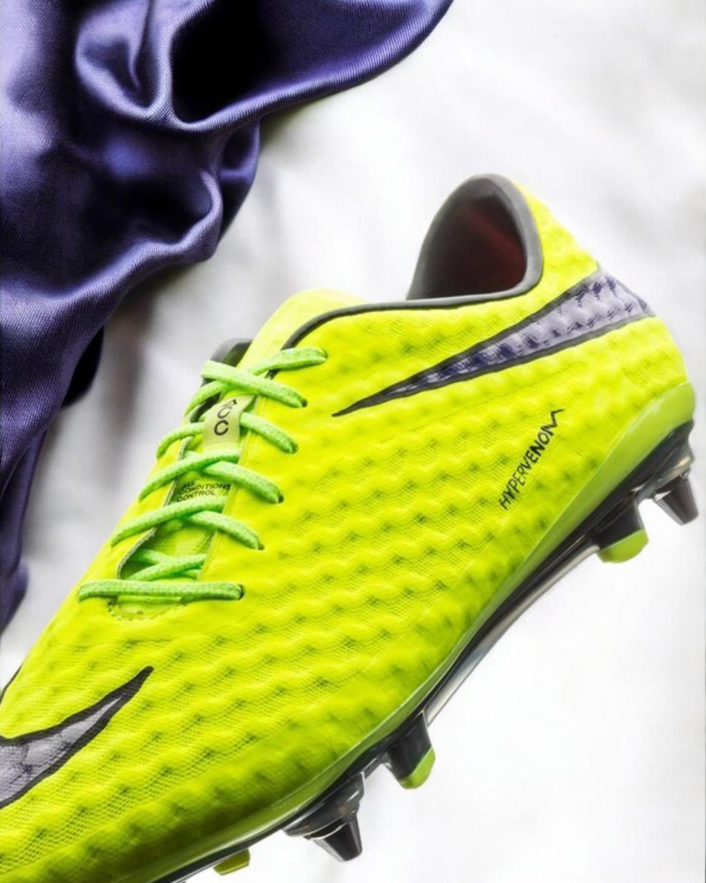 NIKE HYPERVENOM PHANTOM NEON/PURPLE FG