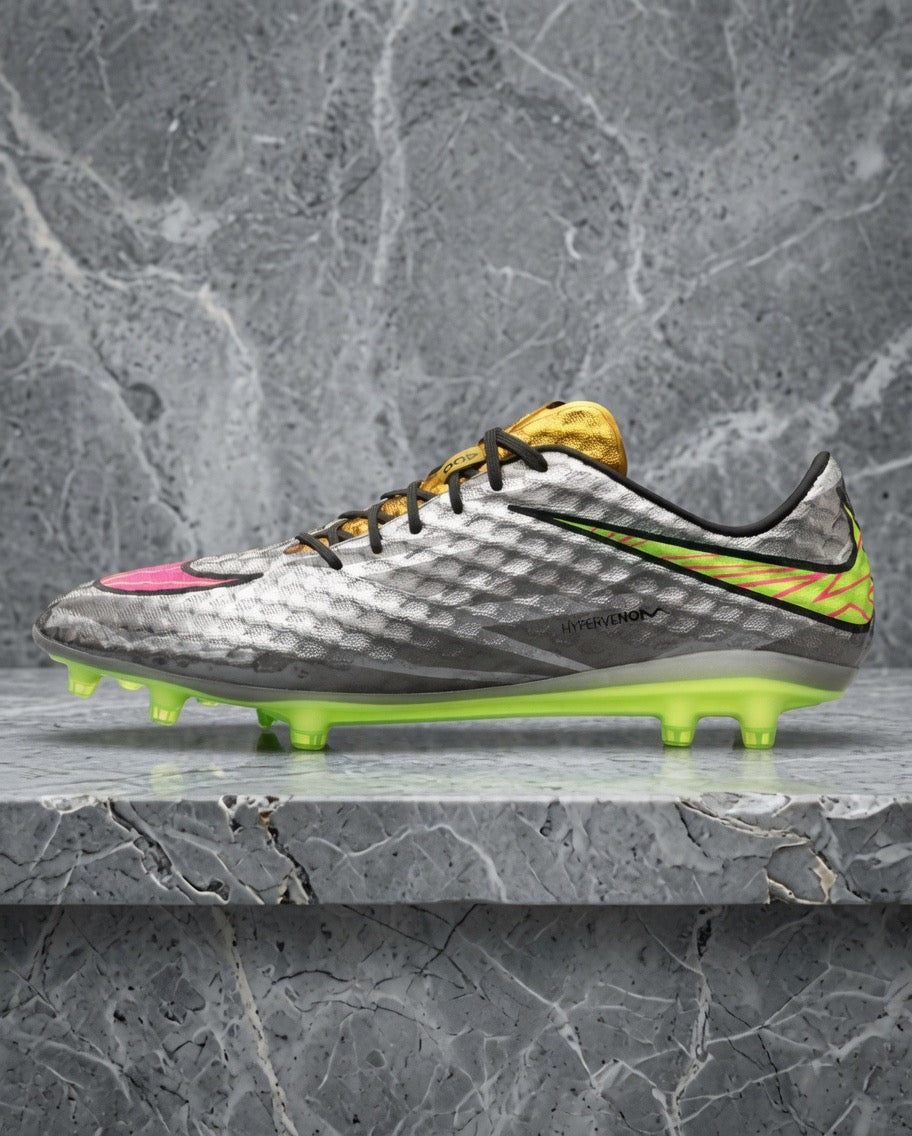 NIKE HYPERVENOM PHANTOM LIQUID DIAMOND FG