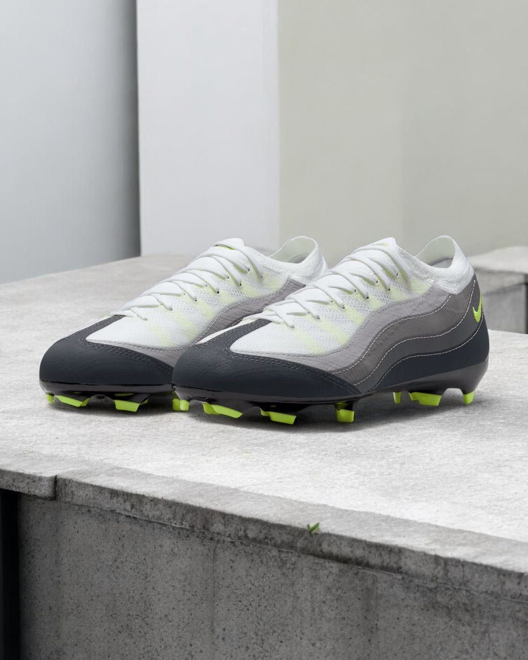 NIKE AIR ZOOM MERCURIAL VAPOR 16 X AIR MAX 95 ELITE FG
