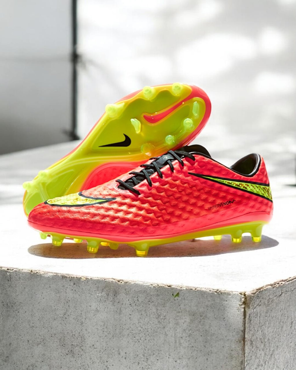 NIKE HYPERVENOM PHANTOM RED/BLACK FG