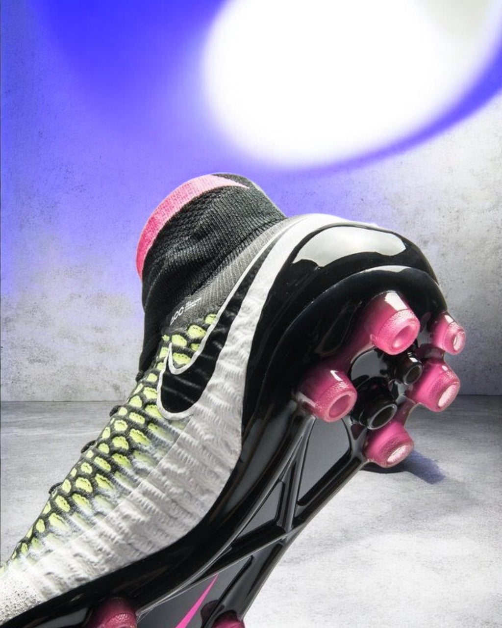 NIKE MAGISTA WHITE BLACK PINK ELITE FG