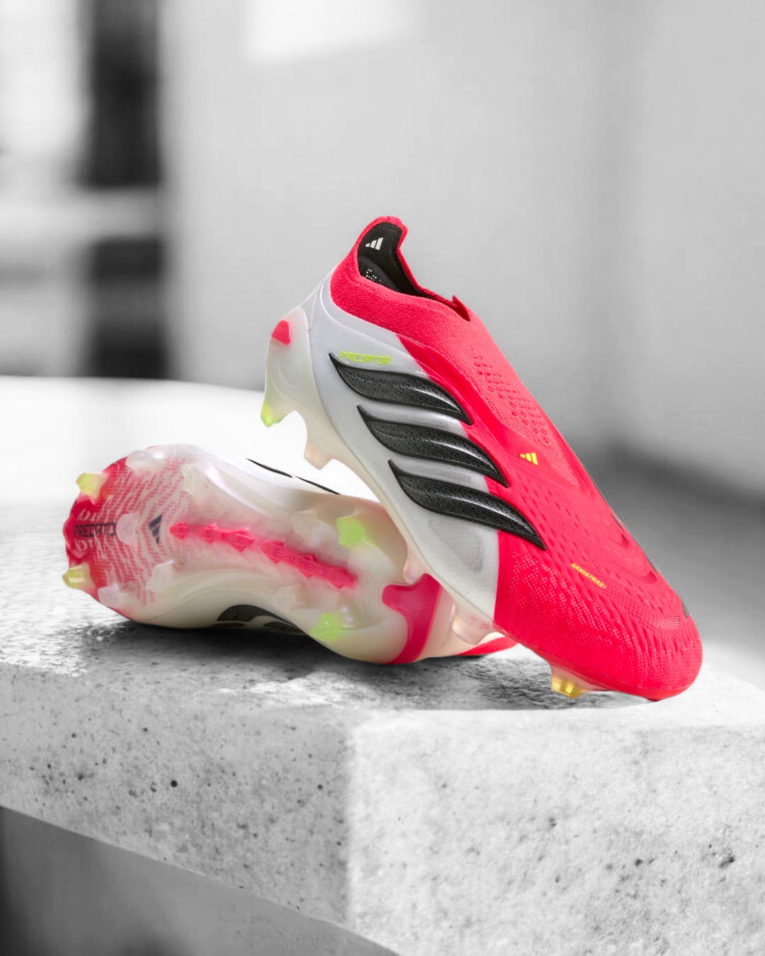 ADIDAS PREDATOR ELITE LACELESS FG