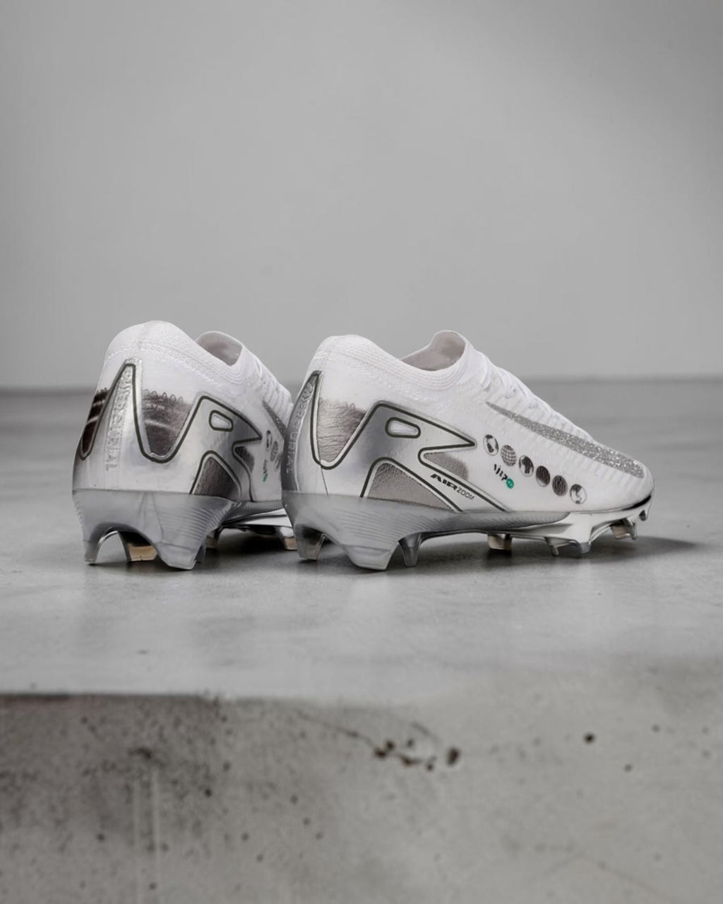 NIKE AIR ZOOM MERCURIAL VAPOR CUSTOM ELITE VINI JR FG